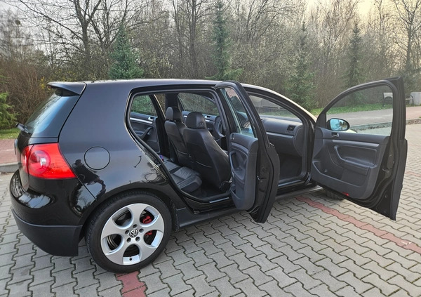 Volkswagen Golf cena 27900 przebieg: 180000, rok produkcji 2004 z Pieszyce małe 742